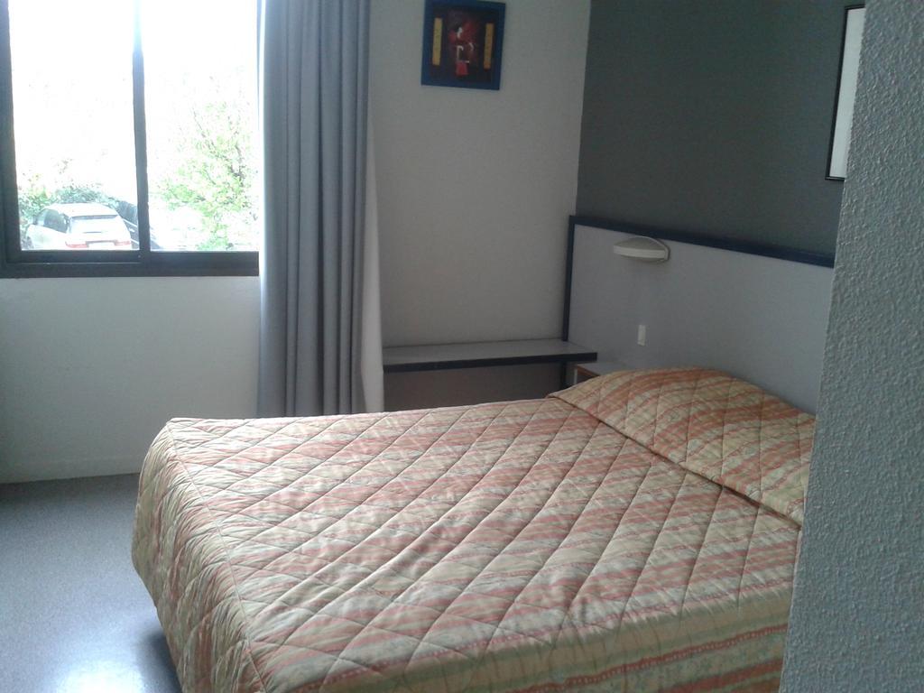 Hotel Entre 2 Mers Proche Bordeaux 카본블랑 객실 사진