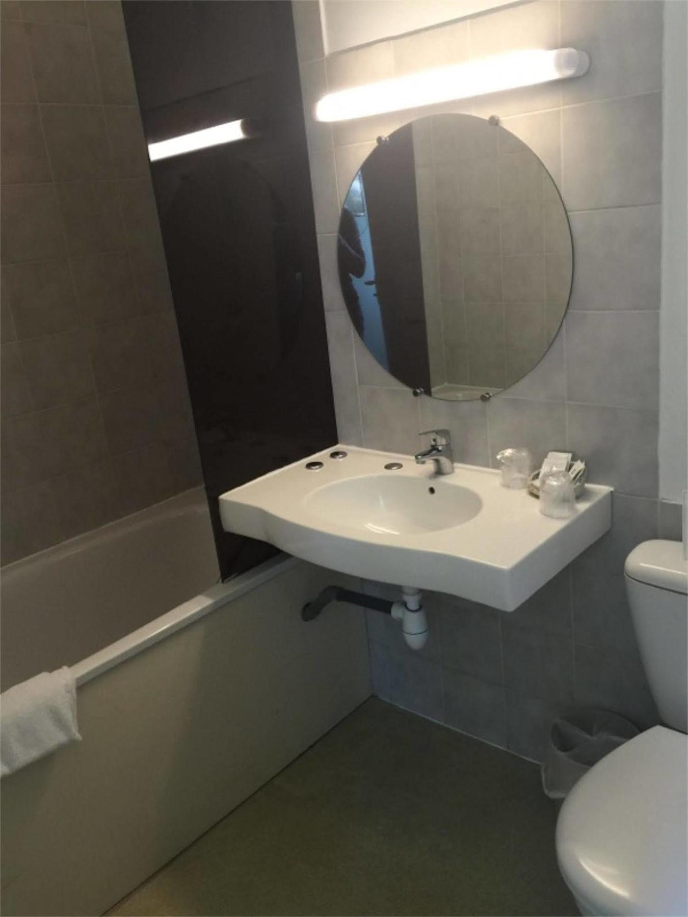 Hotel Entre 2 Mers Proche Bordeaux 카본블랑 외부 사진